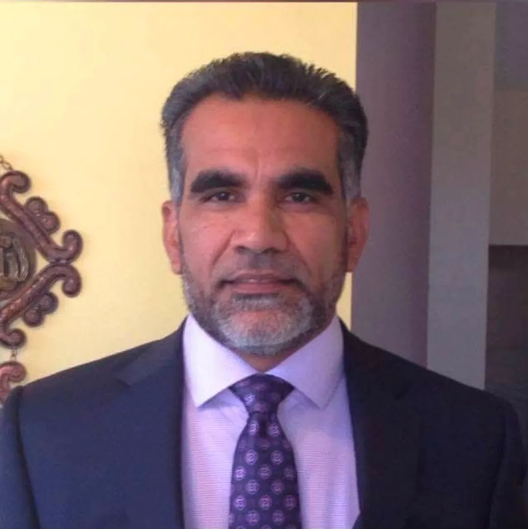 Shahid Iqbal, photo 1